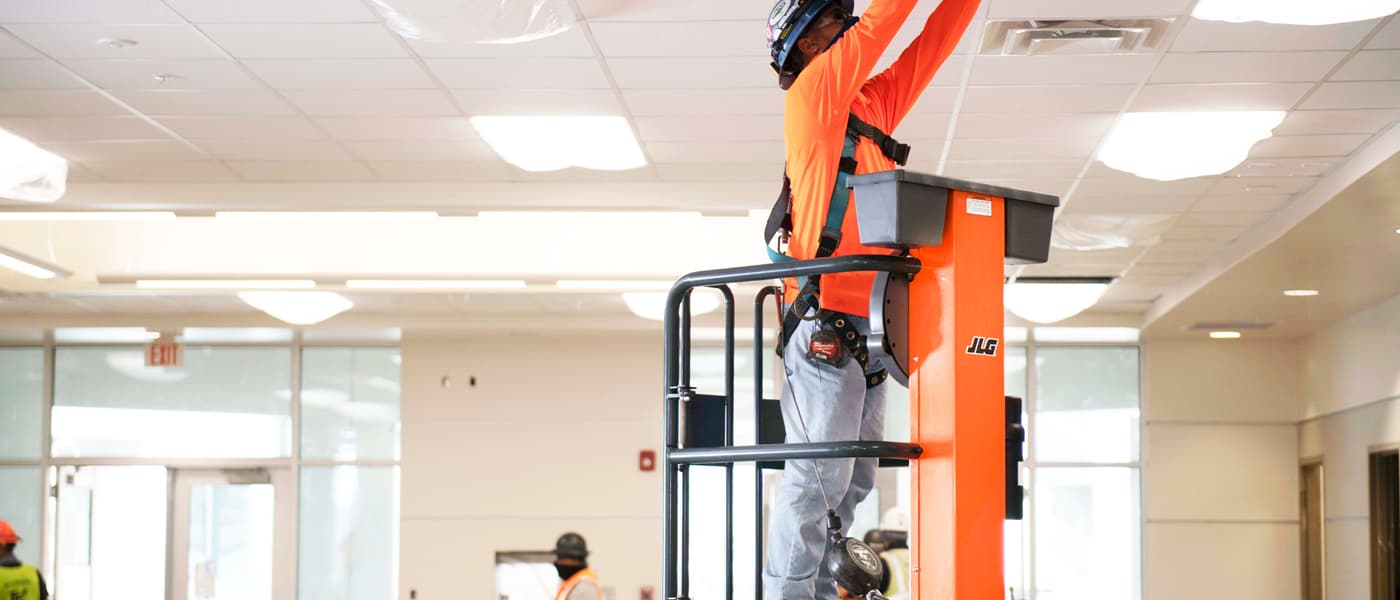 JLG Non-Powered EcoLift Access Lifts 