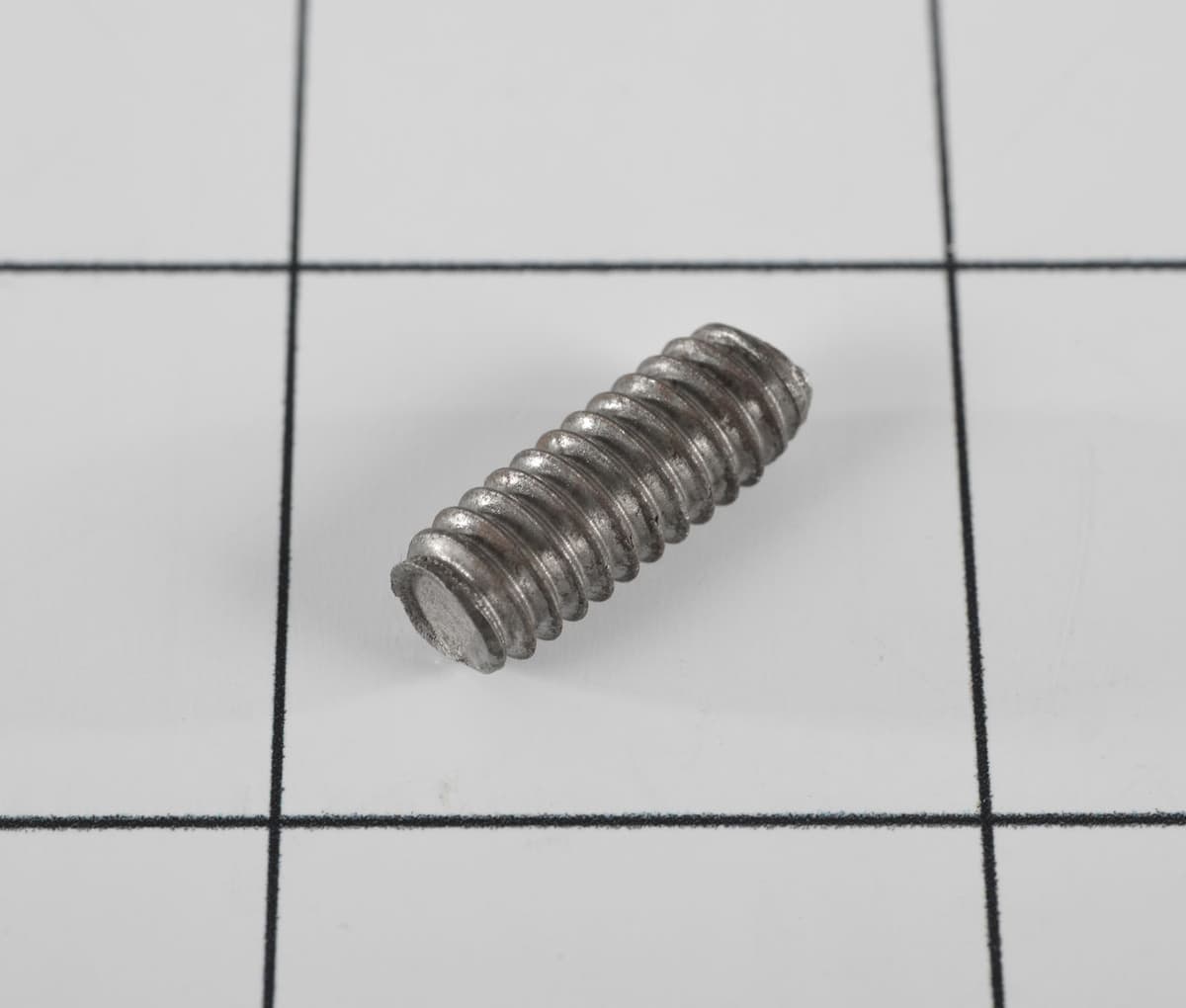 STUD, RESERVOIR ATTACH