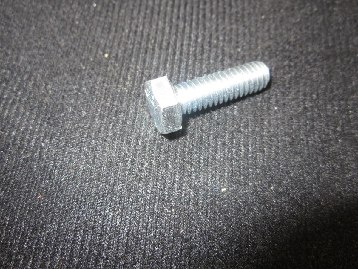 CAPSCREW .31"-18NC X 1.00" HEX