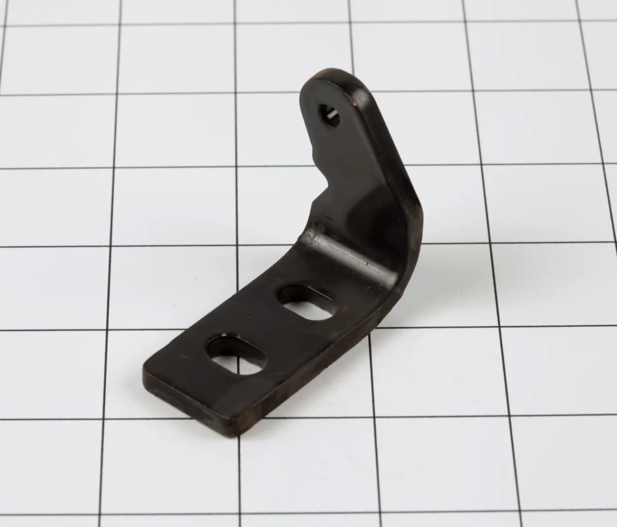 MOUNT,REAR WINDOW LATCH