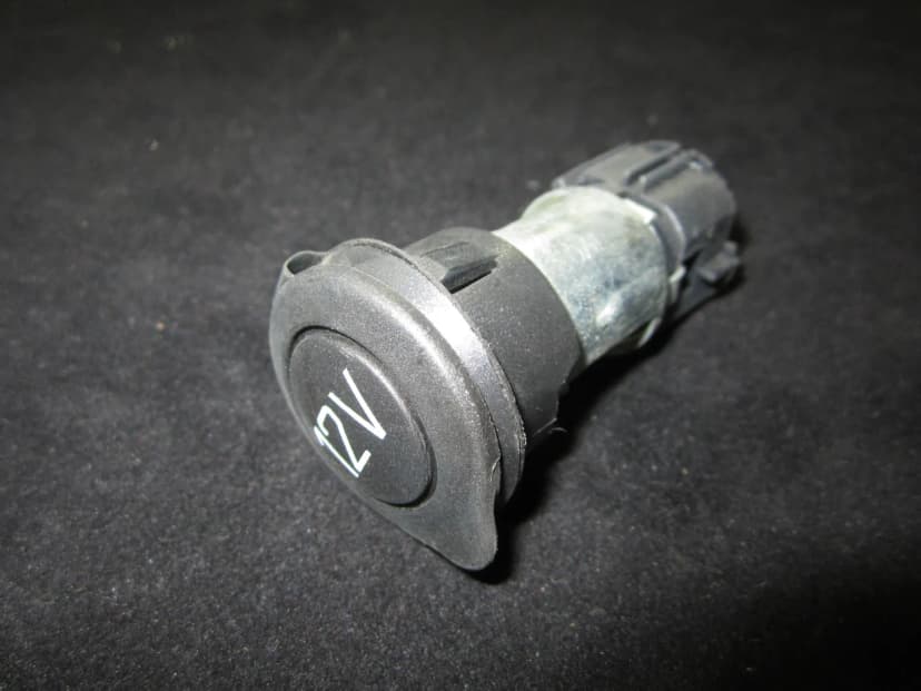 CONNECTOR,12 VOLT POWER SOCKET